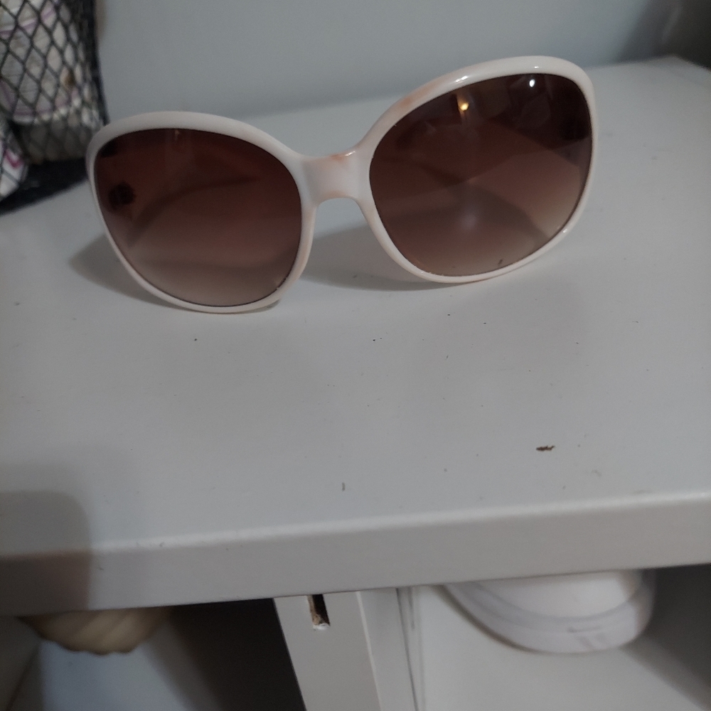 Michael Kors shade